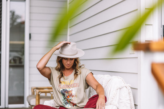 Mercee T-Shirt in Olive branch